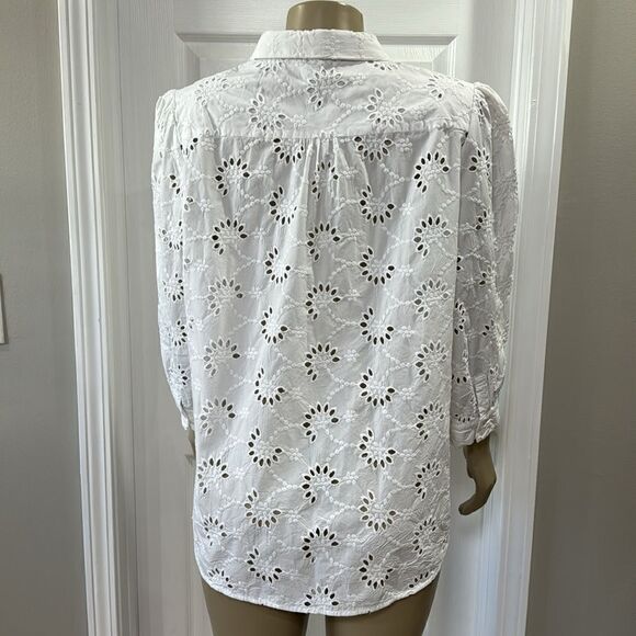 PURE COLLECTION EYELET TOP. - Picture 5 of 7